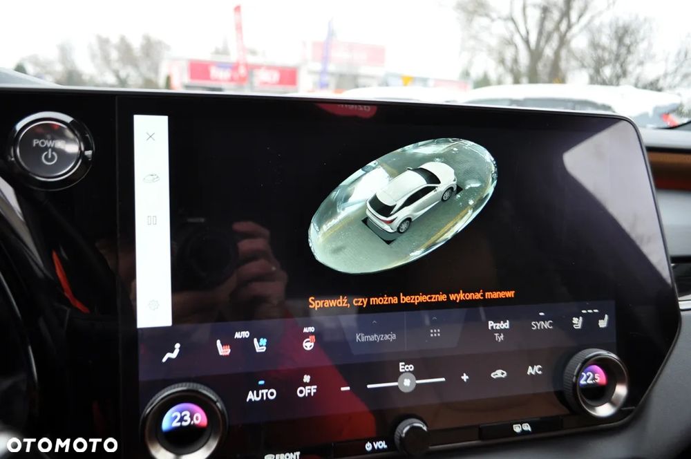 Lexus RX 450h+ Prestige - 38