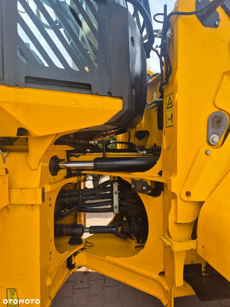 JCB 437 WHT T4F - 10