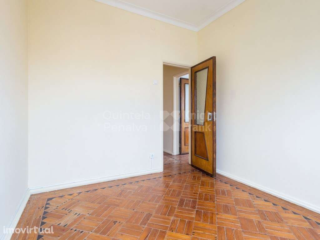 Apartamento T3 sem móveis para arrendar no Seixal com vista Rio - Grande imagem: 3/25