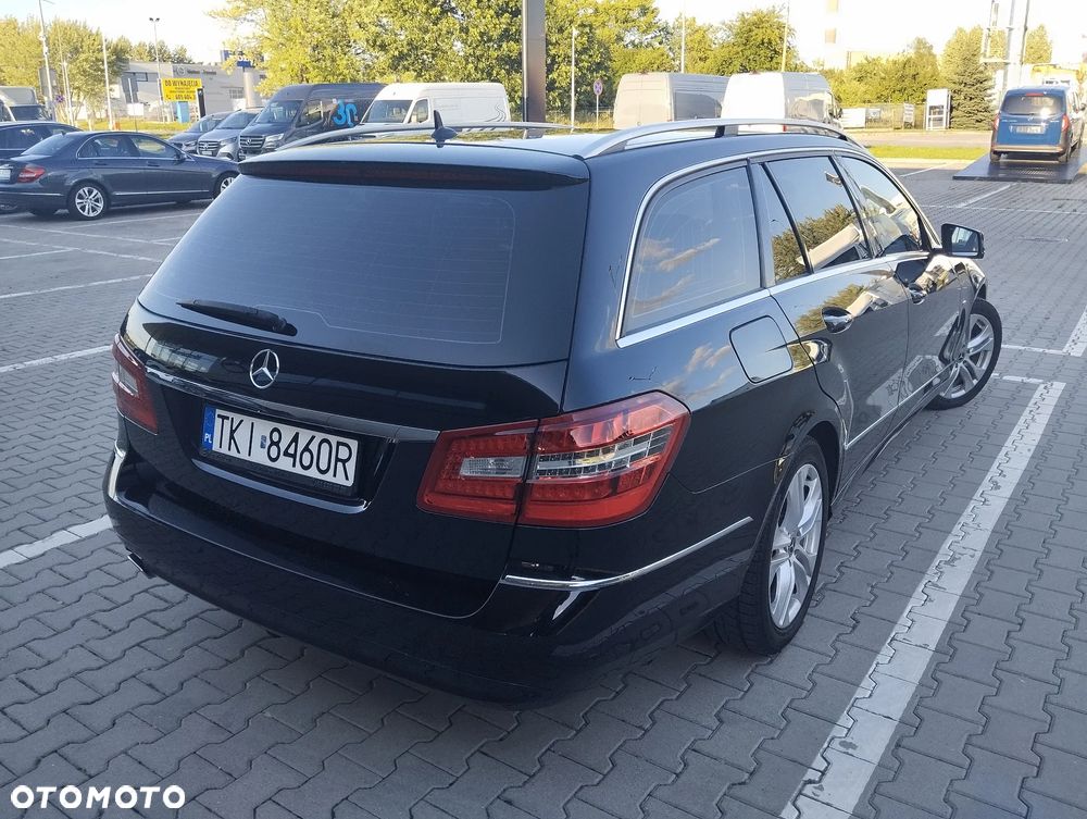 Mercedes-Benz Klasa E 250 CGI BlueEffICIENCY Avantgarde - 8