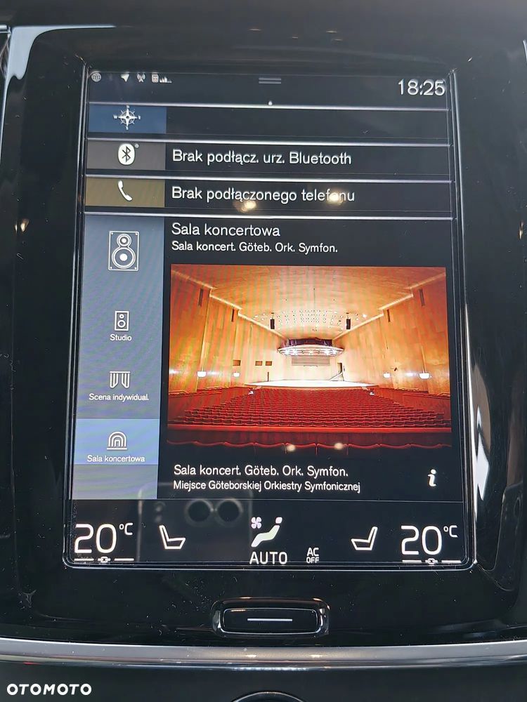 Volvo V90 D5 SCR AWD Momentum Pro - 28