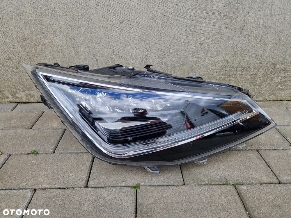 LAMPA PRZEDNIA PRAWA SEAT IBIZA V ARONA 2017-- FULL LED - 1