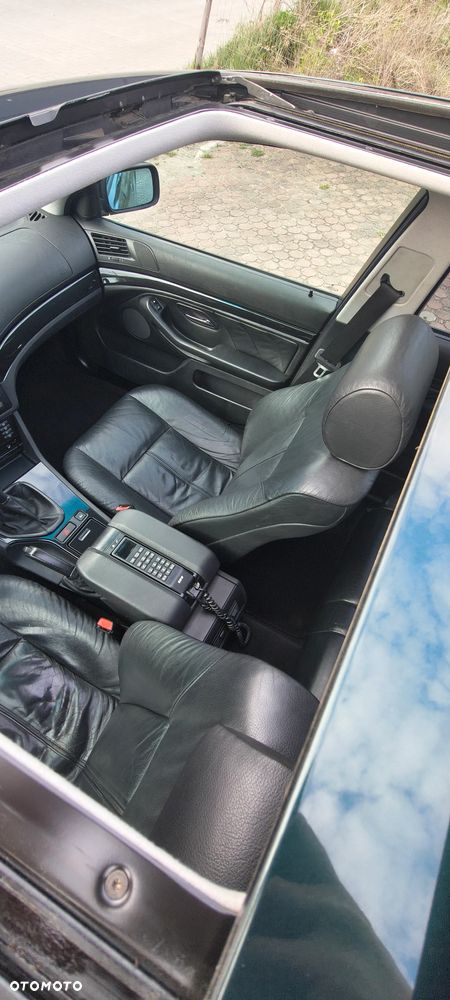 BMW Seria 5 528i - 8