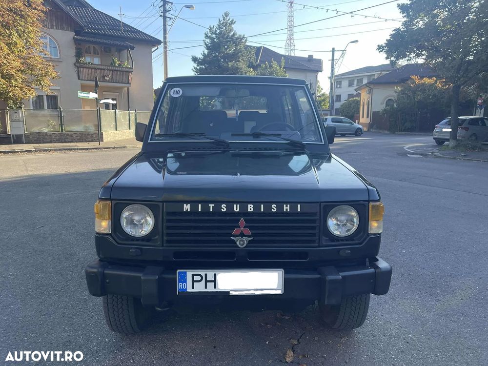 Mitsubishi Pajero - 1