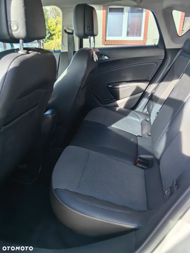 Opel Astra 2.0 CDTI DPF Automatik Design Edition - 16