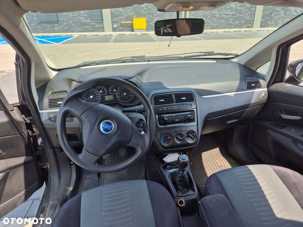 Fiat Grande Punto - 13