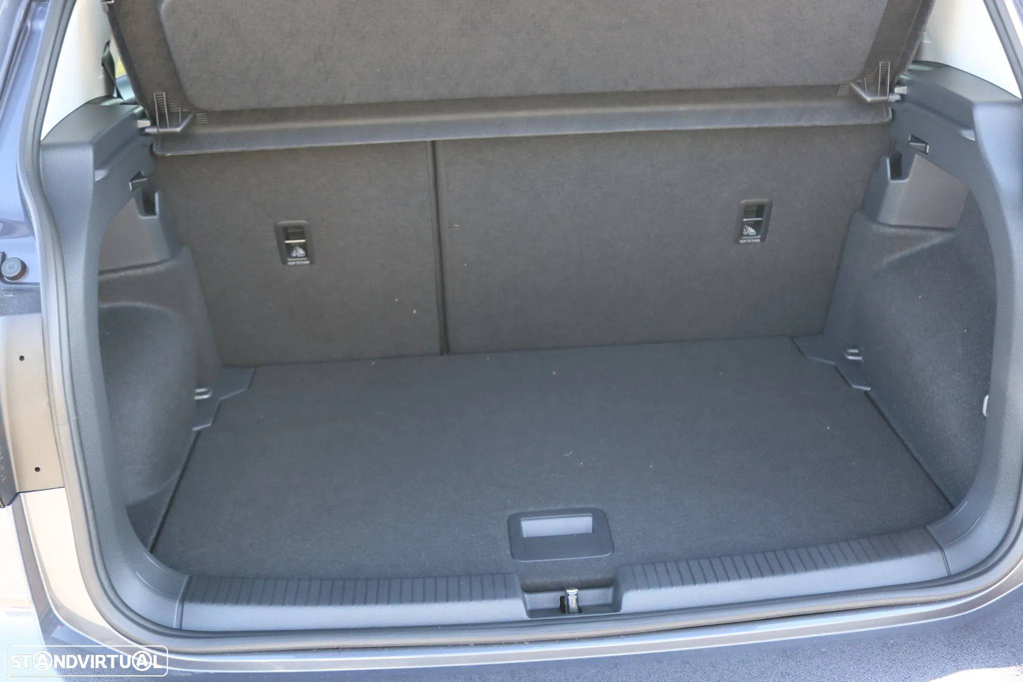 VW T-Cross 1.0 TSI Urban - 16