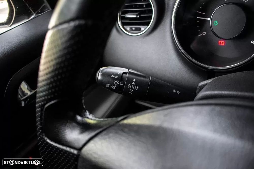 Peugeot 3008 1.6 HDi Roland Garros - 13