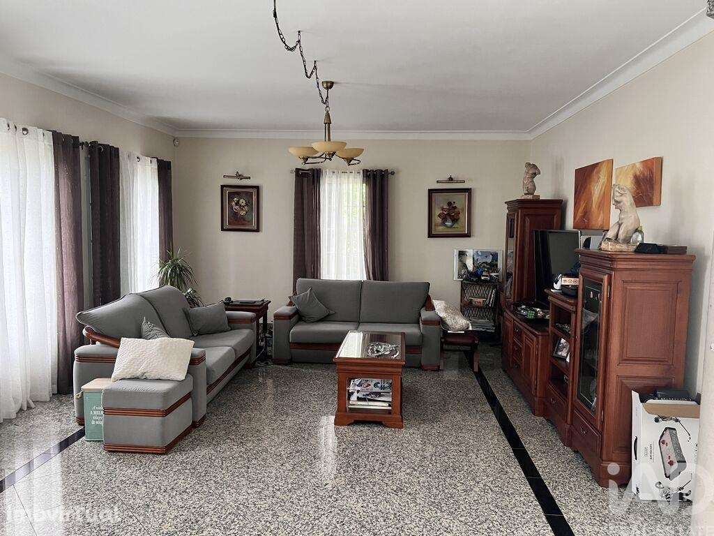 Moradia isolada T4 em Fernão Ferro de 230 m2 - Grande imagem: 5/28