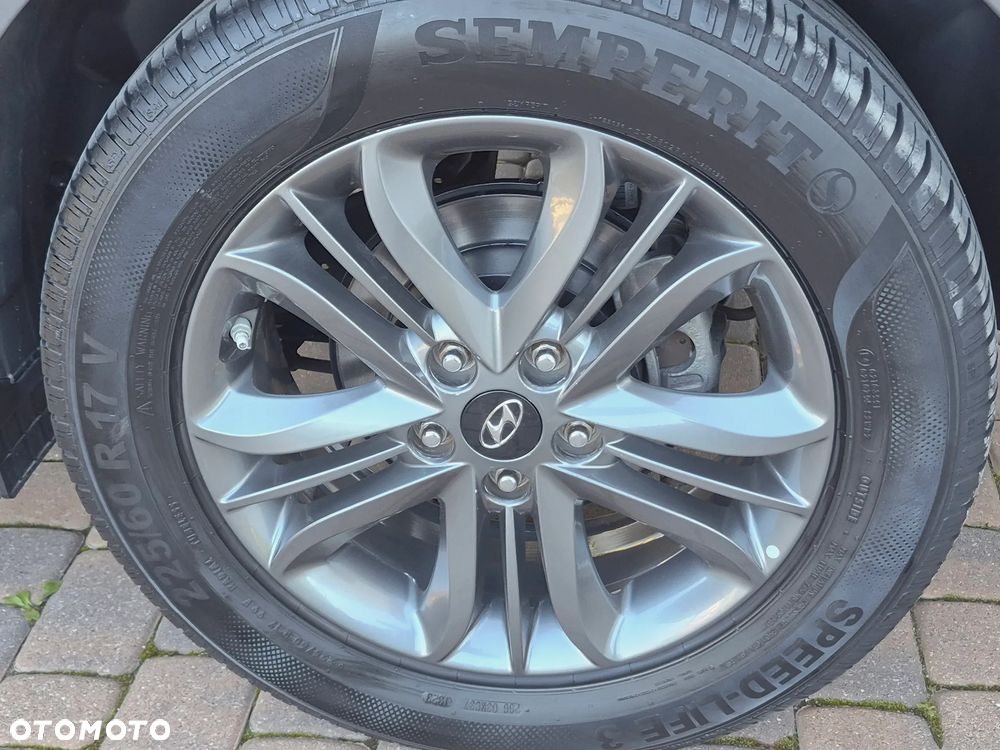 Hyundai ix35 - 22
