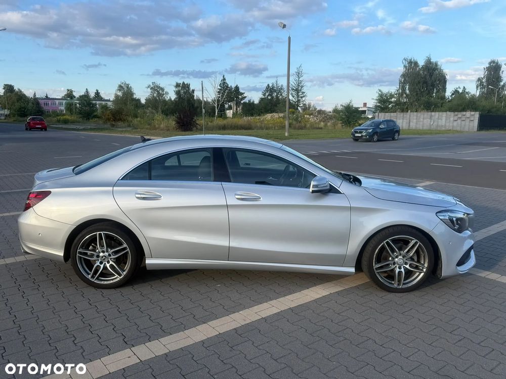 Mercedes-Benz CLA 180 7G-DCT AMG Line - 5