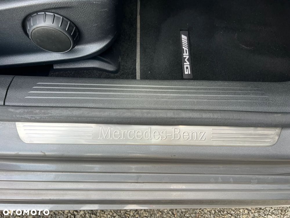 Mercedes-Benz Klasa A 250 E AMG Line 8G-DCT - 27