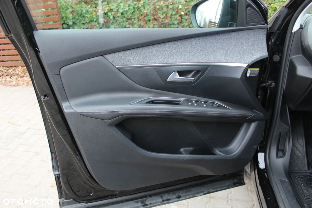 Peugeot 3008 1.2 PureTech Active - 10