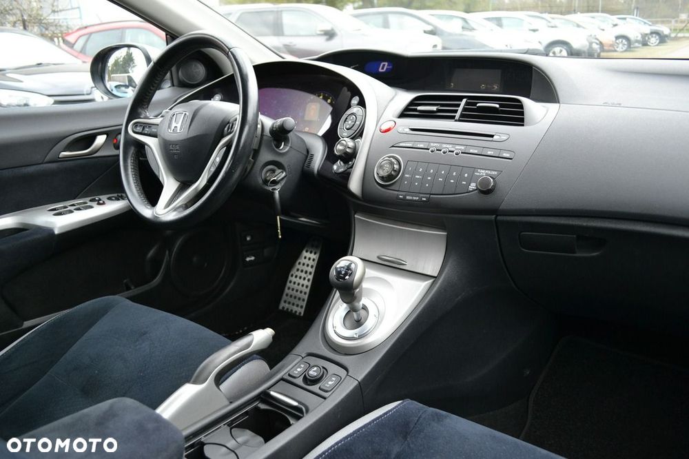 Honda Civic 1.8i-VTEC Automatik Executive - 10