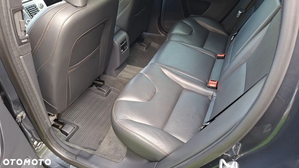 Volvo XC 60 D4 Geartronic Summum - 23