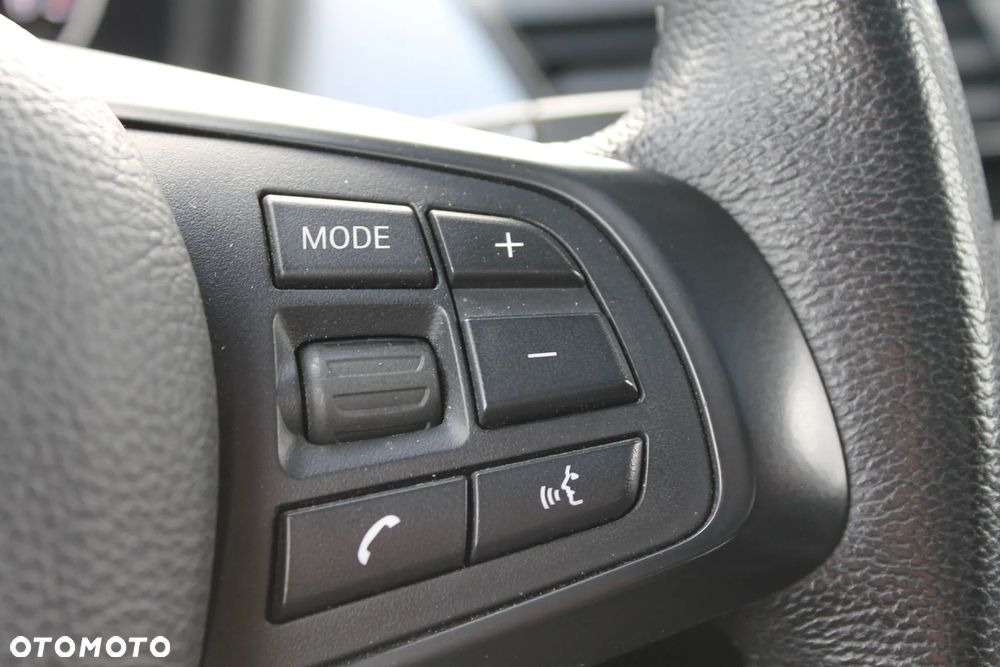 BMW Seria 2 216d - 37