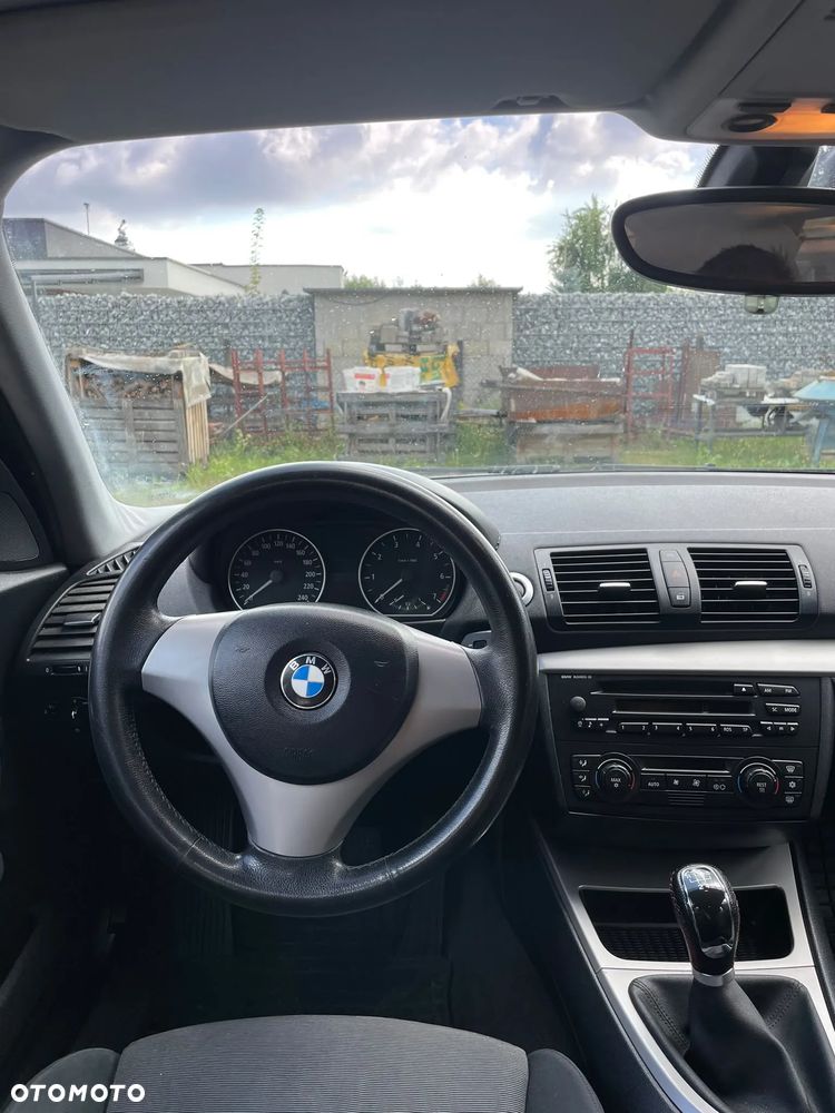 BMW Seria 1 116i - 20