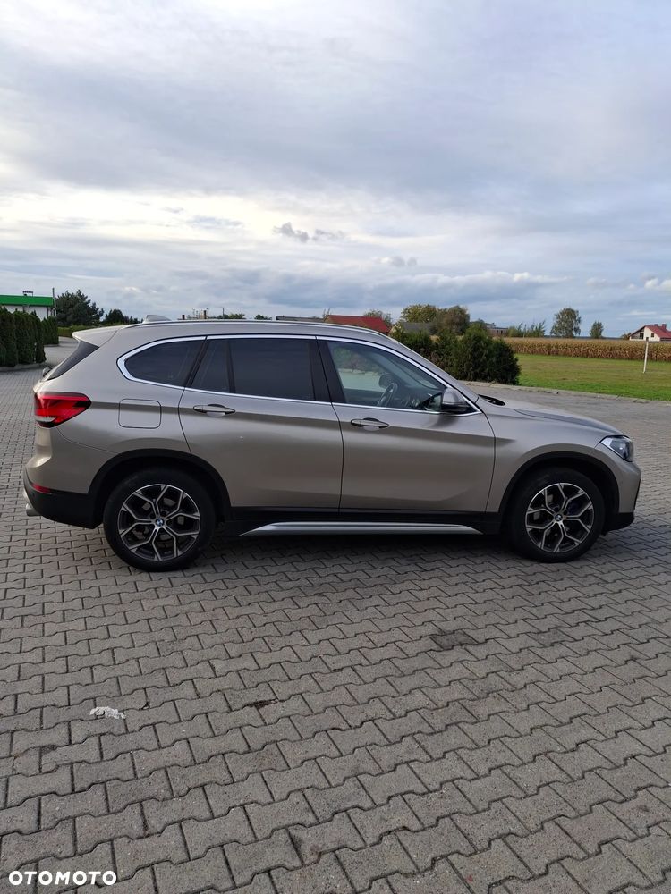 BMW X1 sDrive18d - 9