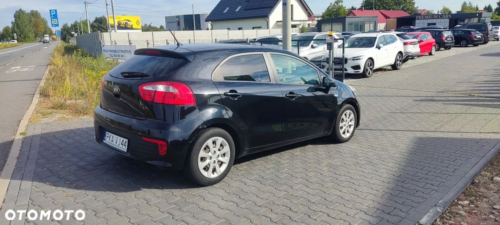 Kia Rio 1.2 Attract - 6