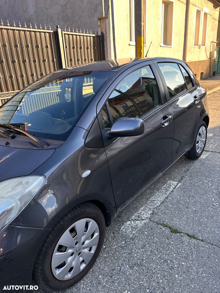 Toyota Yaris - 8