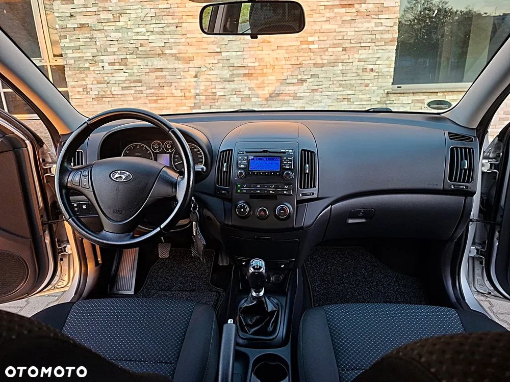 Hyundai i30 1.4 FIFA WM Edition - 7