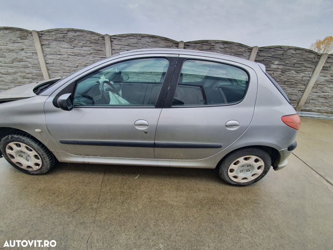 USA PEUGEOT 206 S.SP - 2