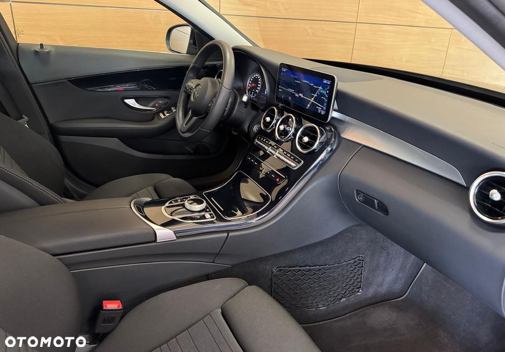 Mercedes-Benz Klasa C 160 9G-TRONIC - 9