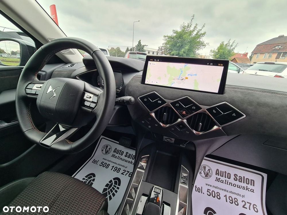 DS Automobiles DS 3 Crossback 1.2 PureTech Performance Line + - 32