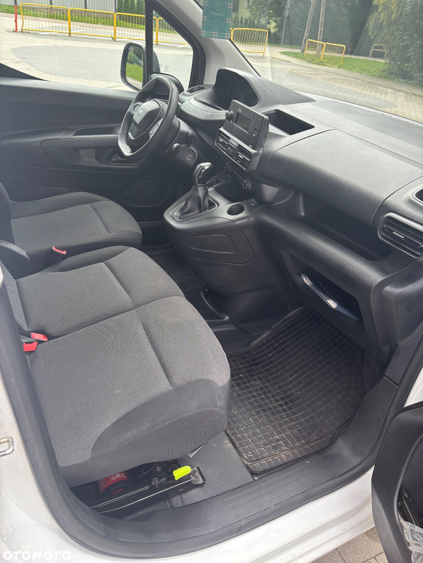 Peugeot Partner - 8