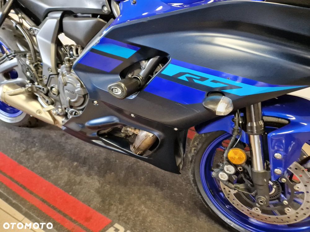 Yamaha R7 - 36