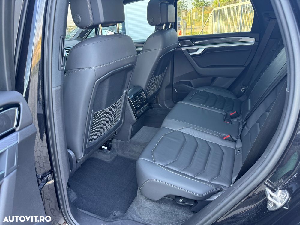 Volkswagen Touareg 3.0 V6 TDI 4Motion DPF Automatik R-Line - 19