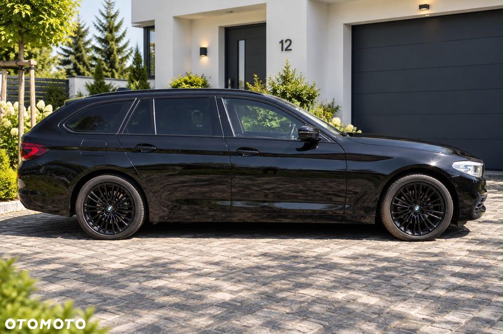 BMW Seria 5 2019 photo 5