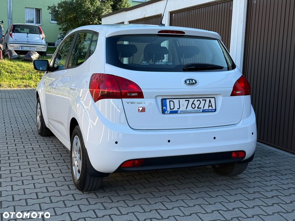 Kia Venga 1.6 M - 22