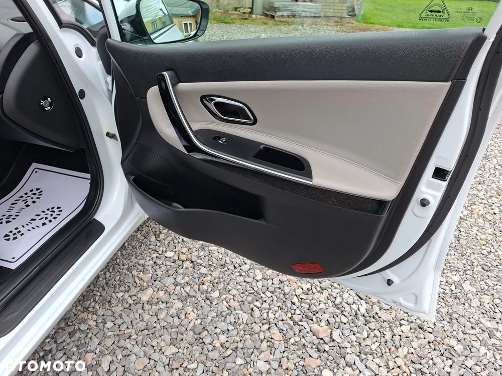 Kia Ceed 1.6 GDI DCT SW Platinum Edition - 19