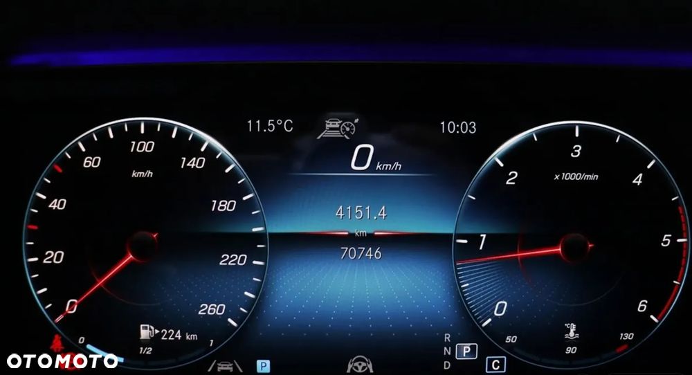 Mercedes-Benz Klasa E 220 d 4Matic 9G-TRONIC AMG Line - 9