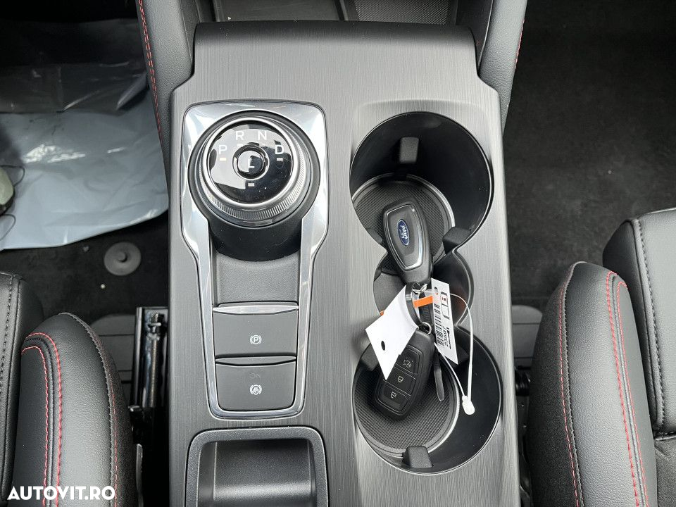 Ford Kuga - 16