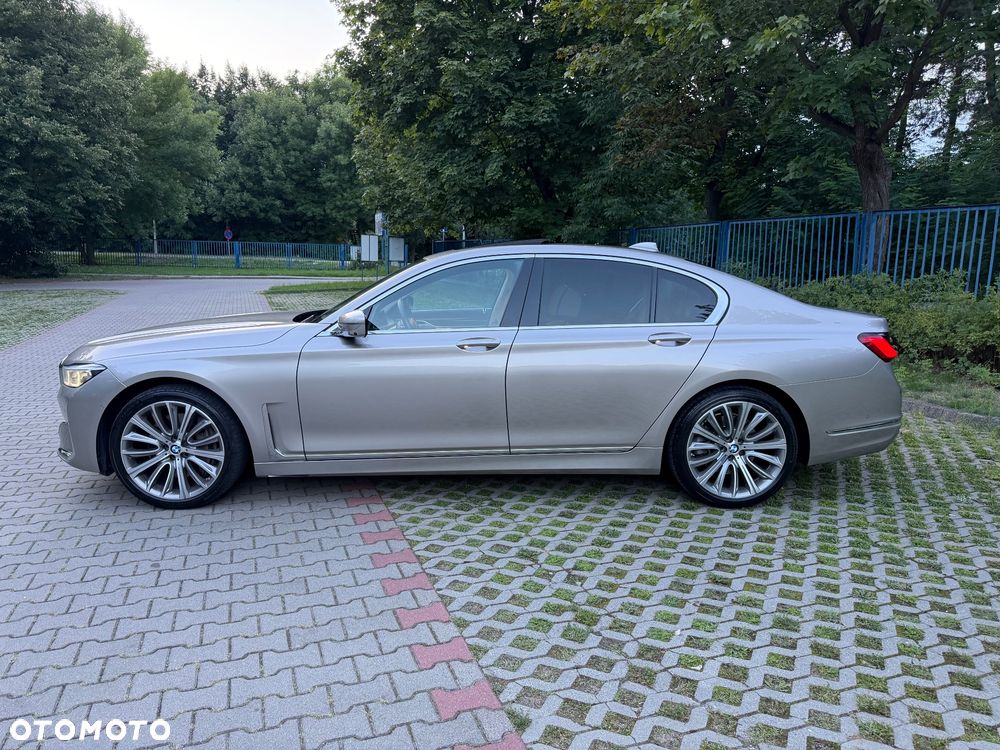 BMW Seria 7 740d xDrive - 10