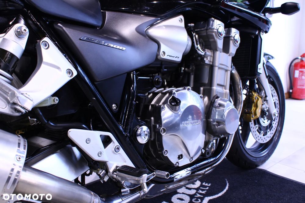 Honda CB - 18