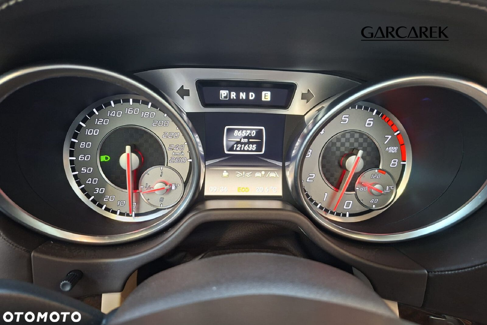Mercedes-Benz SL - 32