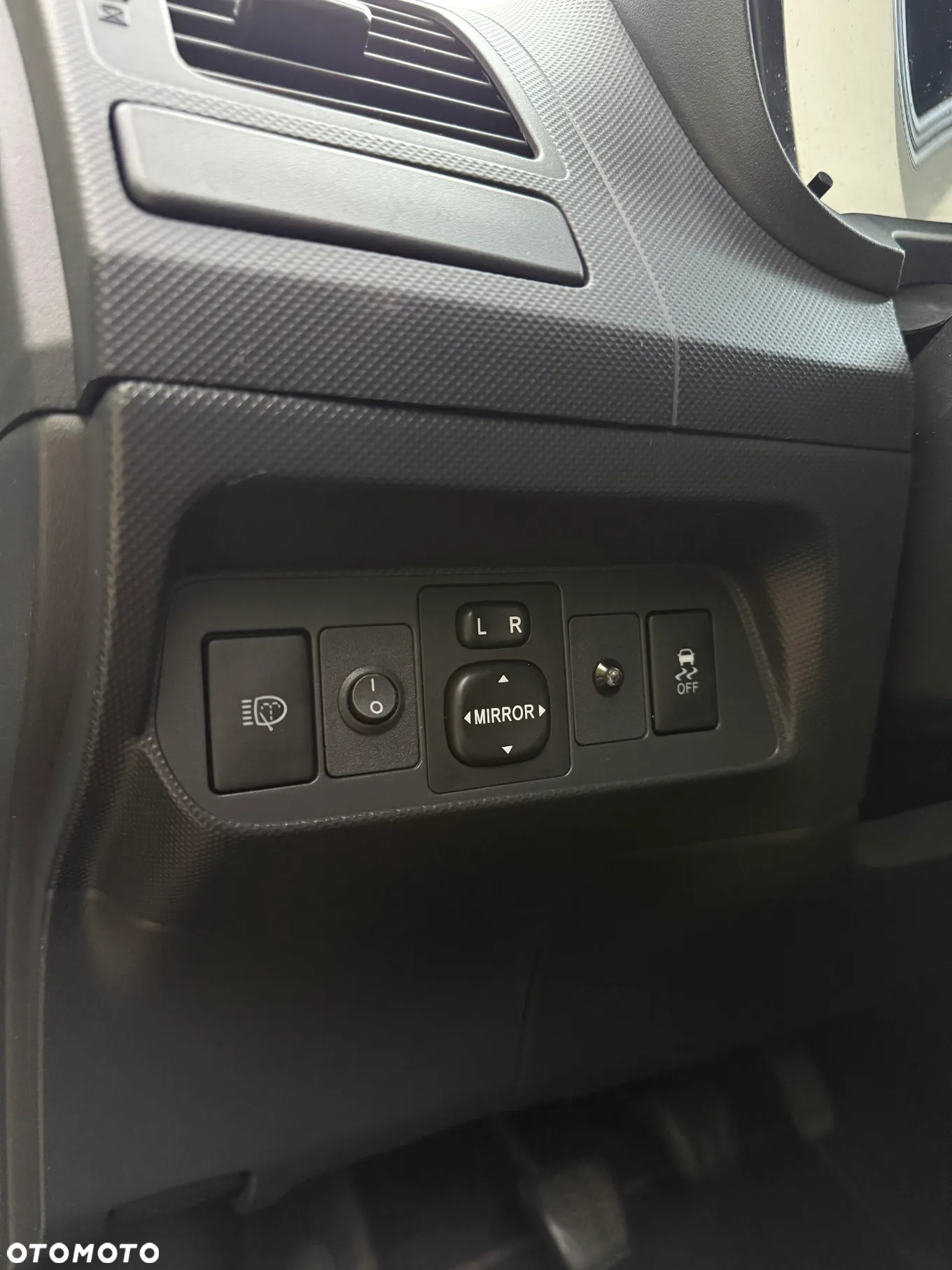 Toyota Auris 2.0 D-4D Prestige - 30