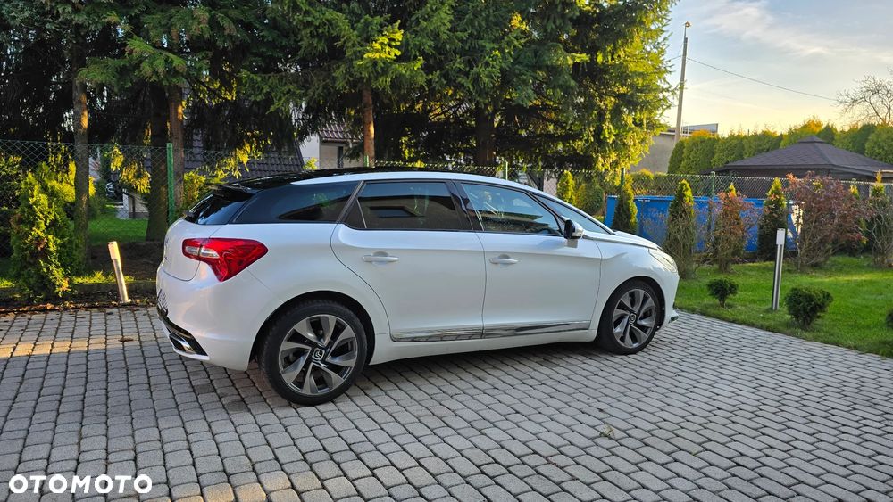 Citroën DS5 2.0 HDi Pure Pearl - 2
