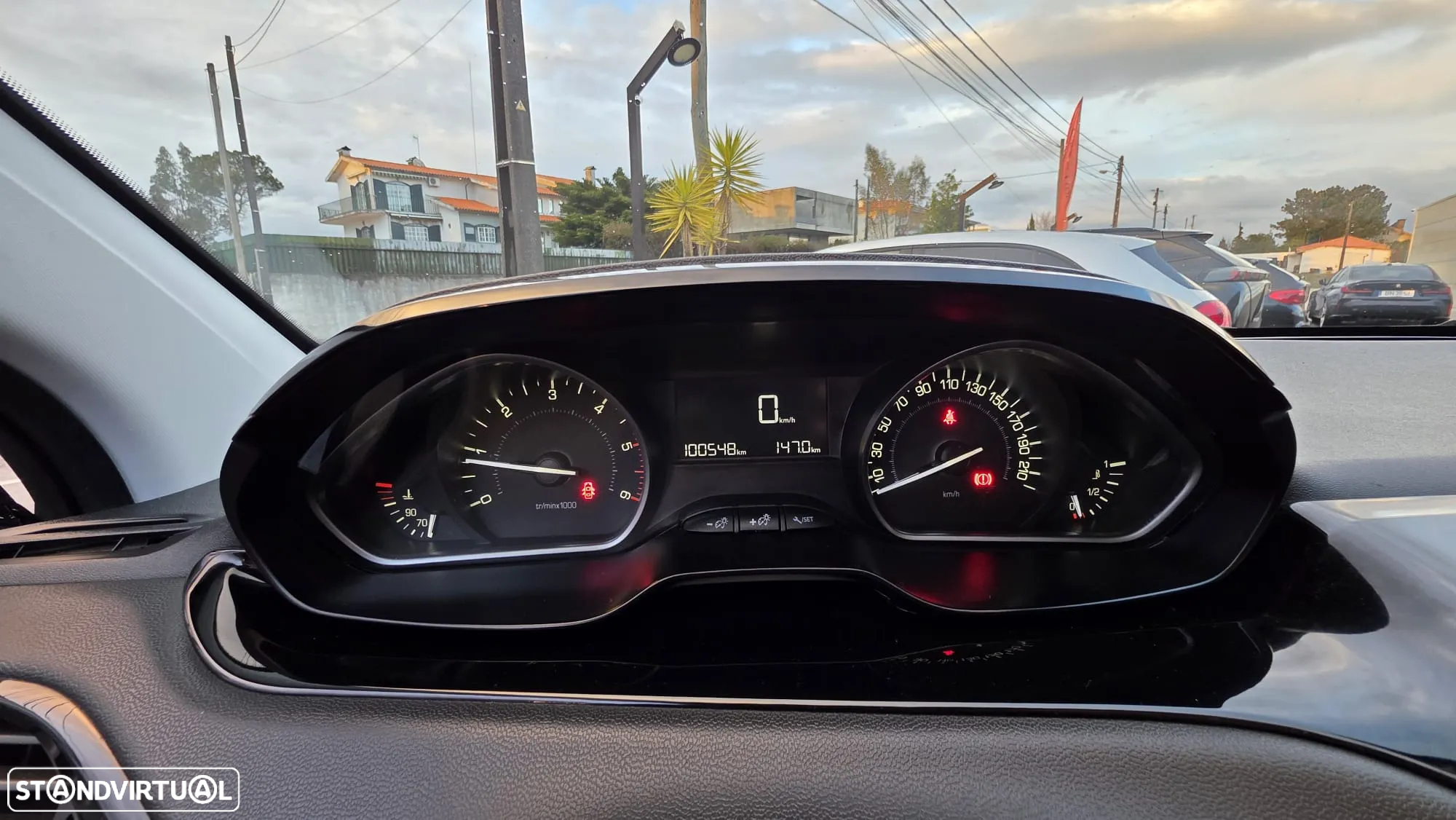 Peugeot 208 1.5 BlueHDi Signature - 20
