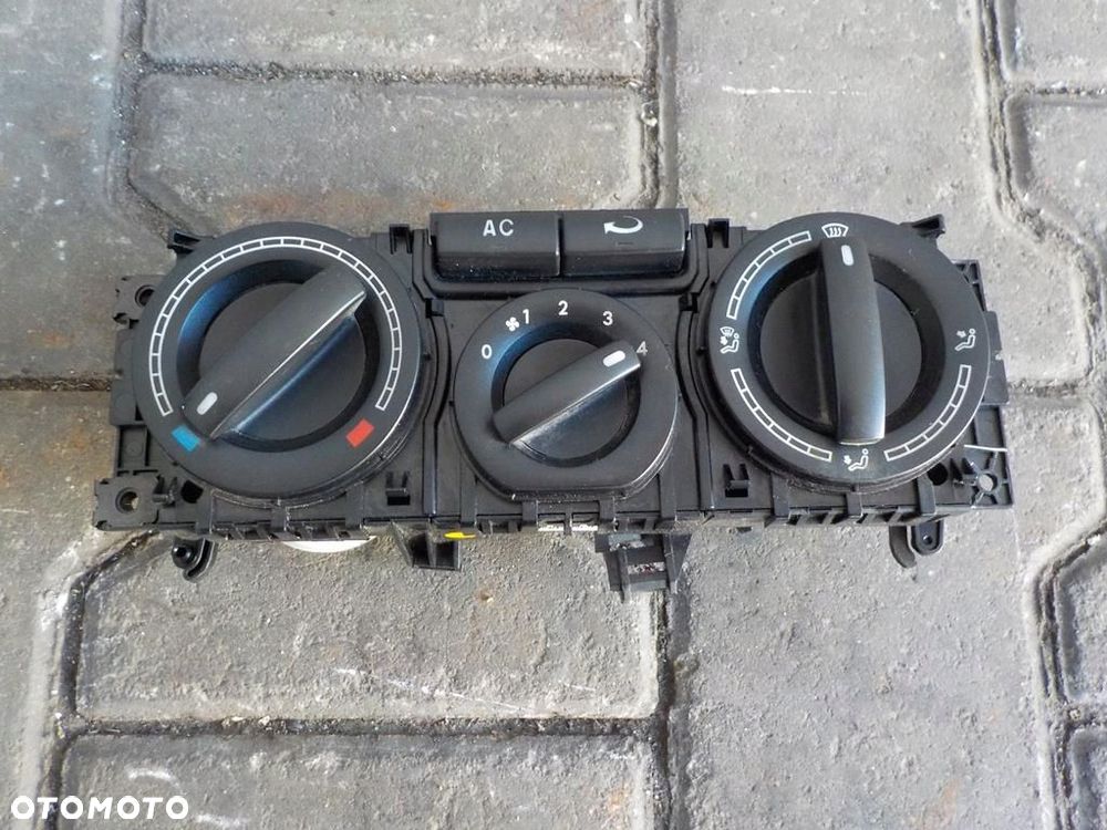 VW T5 PANEL WŁĄCZNIK OGRZEWANIA Z KLIMATYZACJĄ 7H0820045AM9B9