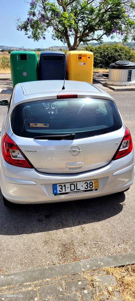 Opel Corsa 1.2 Enjoy - 3