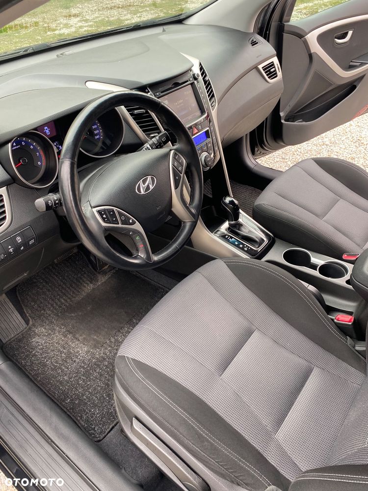 Hyundai i30 blue 1.6 GDI DCT Premium - 25