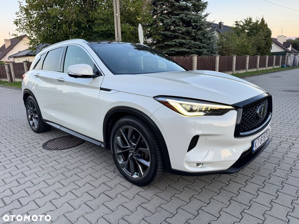 Infiniti Q50 2.0t Premium - 2