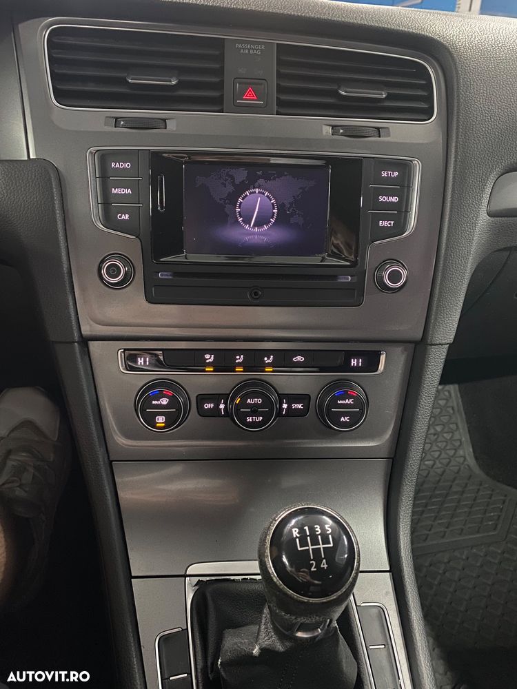 Volkswagen Golf 1.6 TDI BMT Comfortline - 18