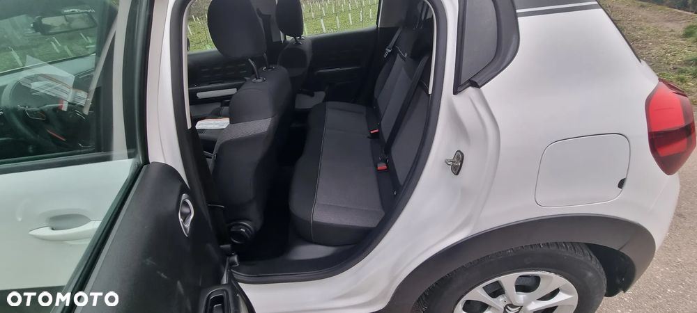 Citroën C3 Pure Tech (VTi) 82 Exclusive - 14