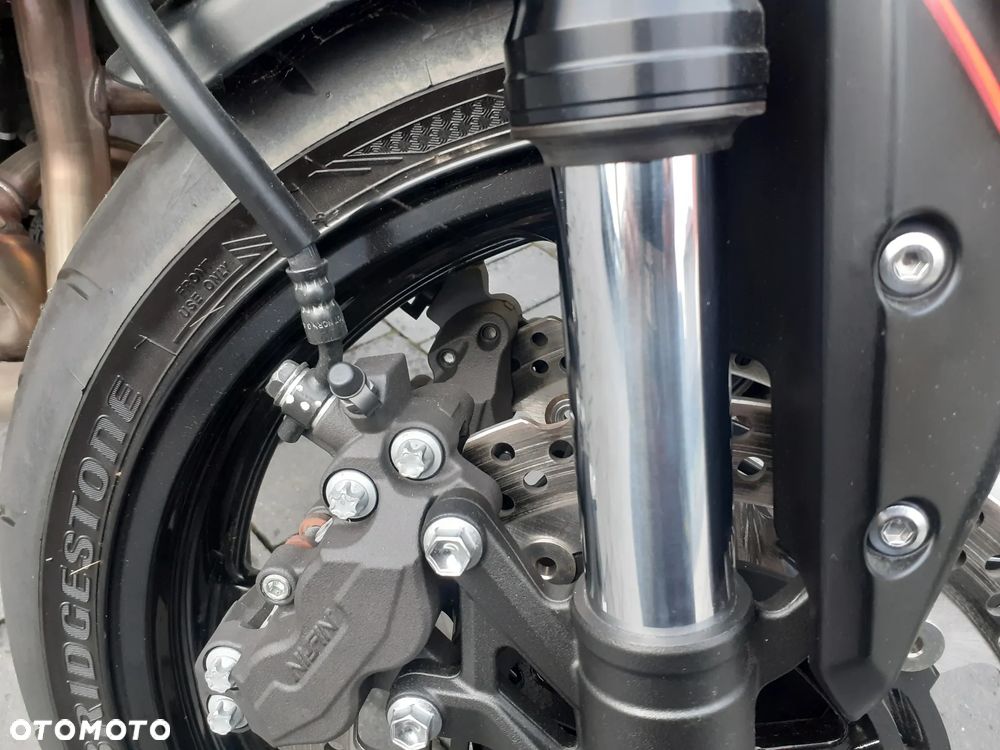 Kawasaki Z 900 - 26