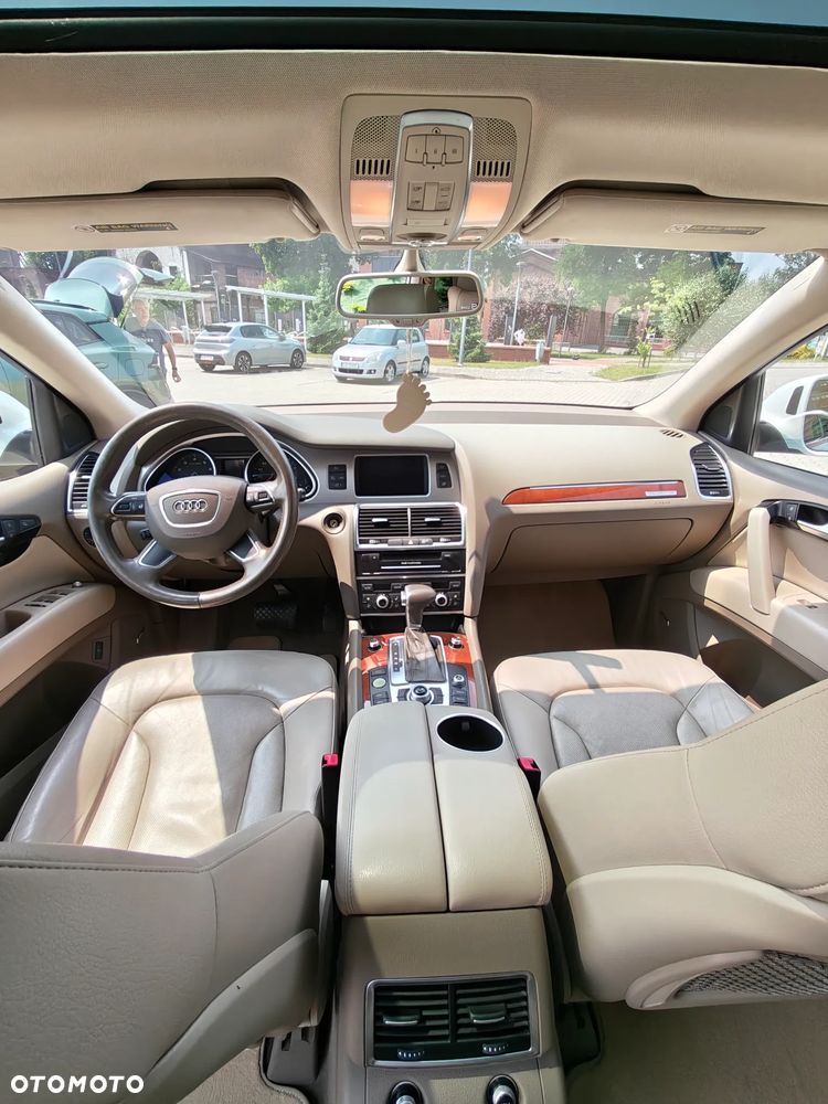 Audi Q7 - 12